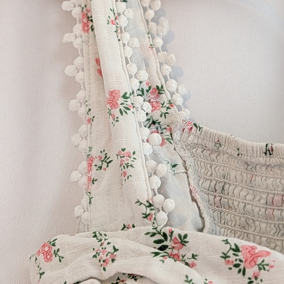 Mable Ruffled Cutout Dress - Picture 3 of 9